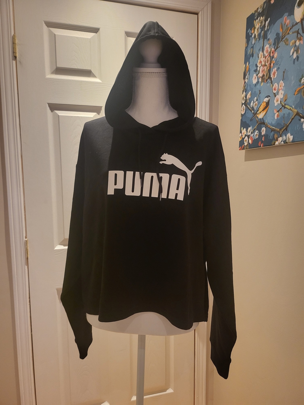 PUMA Women's Cropped XL Black Logo Hoodie